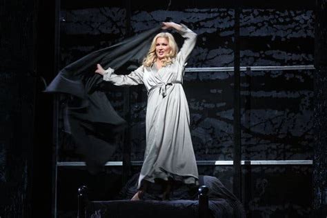 Operas Game Of Musical Chairs Brings A Netrebko Reprise The New York