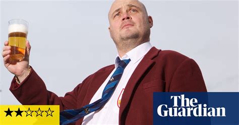 Al Murray Pub Landlord Review Pulling Punches As Well As Pints Comedy The Guardian