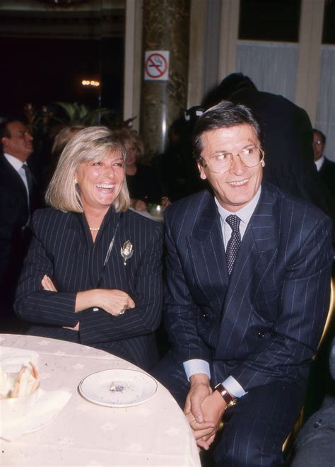 Maledetta primavera, pieno d'amore, io nascerò, l'aria del sabato sera, e pensare che ti amo, slowly, il mio prossimo amore. 70 anni di Loretta Goggi. Amori e passioni (canore) nelle ...