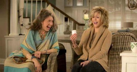 Review Grace And Frankie Season 2 Old Aint Dead