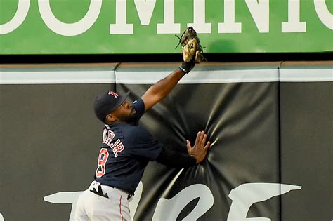 Jackie Bradley Jr Slams Into Outfield Wall During Latest Amazing Catch