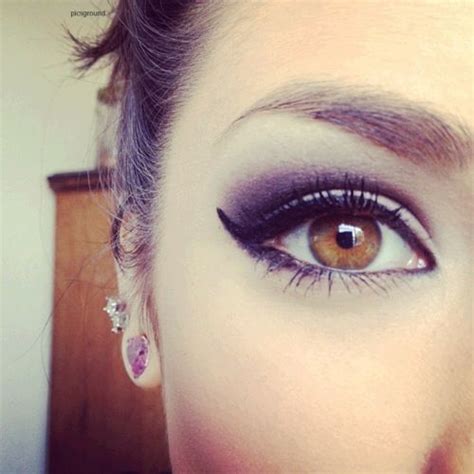 Pin By Mariana Lacey On Hair And Beauty Purple Makeup Eye Makeup