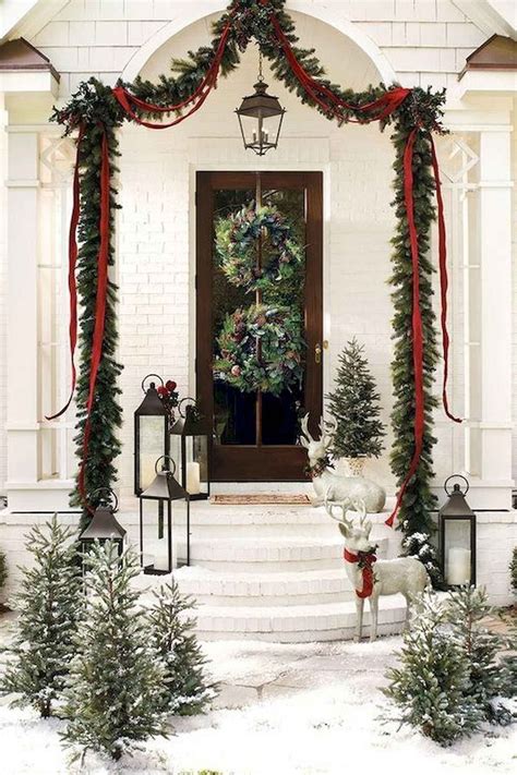 60 Elegant Christmas Decor Ideas 2018 Christmas Porch Decor Porch