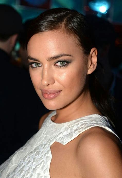 Pin By Mateo On Hair Beauty And The Uniqueness Of Women Beauty Irina Shayk Hair