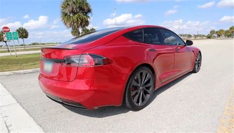 Elon musk delivered an unexpected surprise at the 2019 tesla semi truck launch, with the early reveal of the 2020 tesla roadster. Tesla Model S Top Speed Km/H : Tesla S Cybertruck Revealed ...