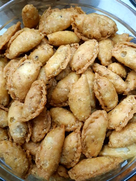 Lihat juga resep luti gendang (roti isi abon ikan tongkol) enak lainnya. Harga Kue Kering Isi Abon - Resep Kue Kering