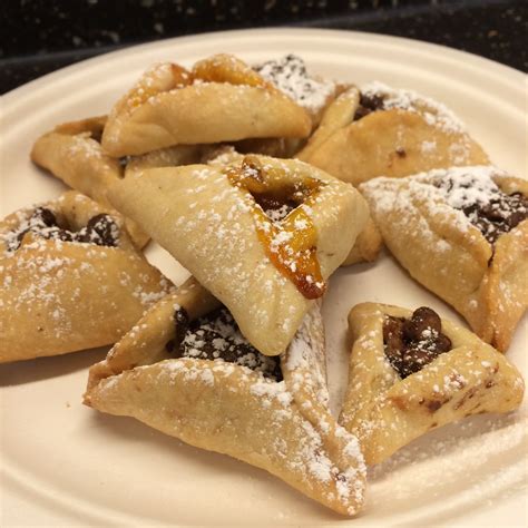 Get the latest recipes and tips. Hamantaschen | Jewish recipes, Vegan hamantaschen recipe, Hamantaschen