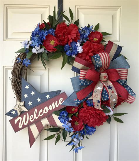 Pin by BumbleBee Wreaths on BumbleBee Wreaths | Handmade wreaths, 4th of july wreath, Wreaths