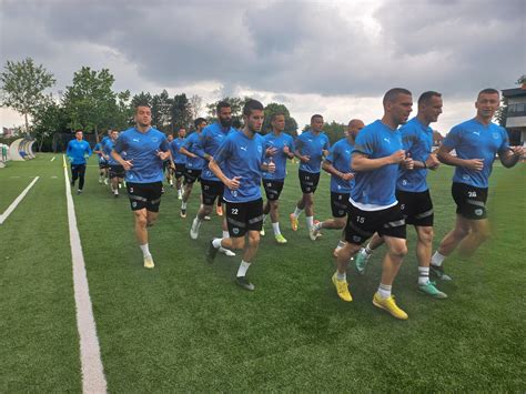 FK „Železničar“ Pančevo: Trener Predrag Rogan okupio prvotimce