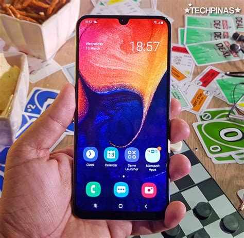 The company has launched a slew of smartphones under its 'a' and 'm' series. Samsung Galaxy A50 Philippines Price is PHP 17,990 ...
