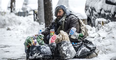 Feel That Cold Heres How To Help The Homeless During The Winter