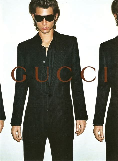 A Look Back At Some Of Tom Fords Most Epic Gucci Campaigns Gucci Campaign Tom Ford Gucci Gucci