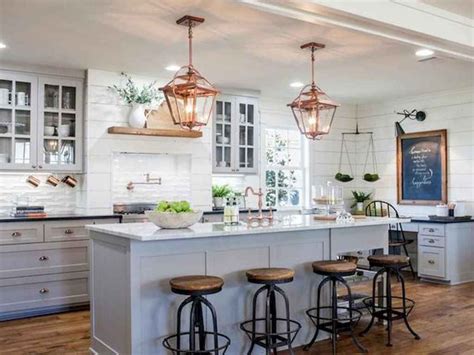Chip and joanna gaines farmhouse kitchen. 25 Best Fixer Upper Farmhouse kitchen Design Ideas (19 ...