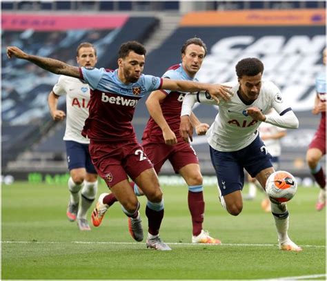 Catch the latest tottenham hotspur and west ham united news and find up to date football standings, results, top scorers and previous winners. Tottenham 2-0 West Ham: Harry Kane back on target as pressure mounts on David Moyes | Football ...
