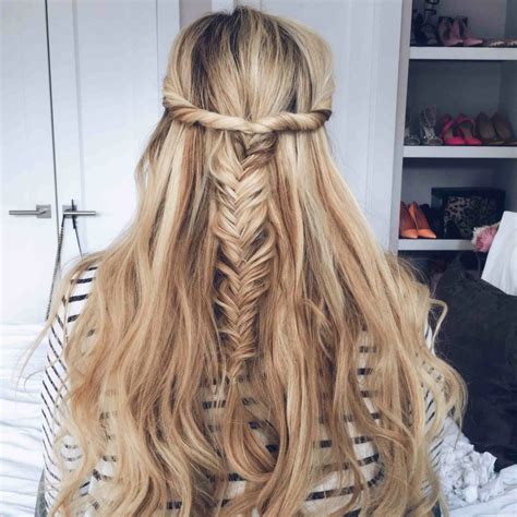 15 Casual And Simple Hairstyles That Are Half Up Half Down