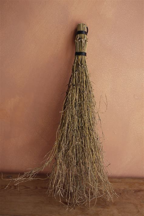 Niwaki Bamboo Hand Broom — Wildflower