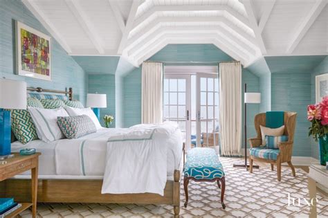 20 Beach Inspired Homes That Scream Summer Bedroom Turquoise Serene