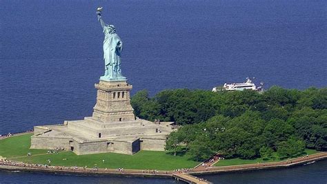 Combien Pèse La Statue De La Liberté - La Statue de la liberté » Vacances - Arts- Guides Voyages