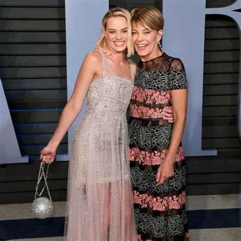20 Celebrities Who Brought Their Moms To The Oscars And Melted Our Hearts Good Morning America