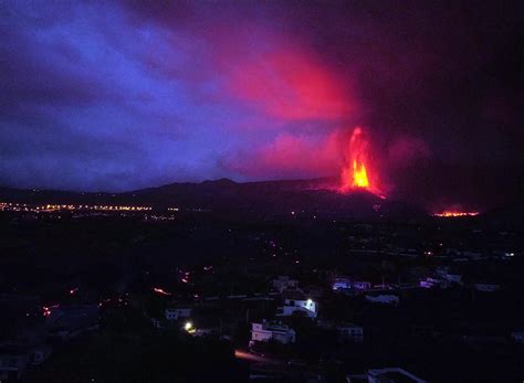 Fotos De La Erupción Del Volcán Cumbre Vieja En La Palma