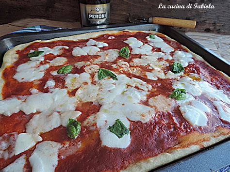 Pizza Margherita Al Forno Con Mozzarella Di Bufala La Cucina Di Fabiola