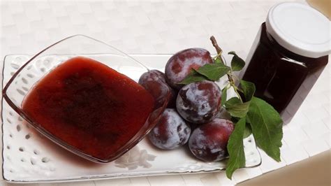 Lavate molto bene le prugne sotto l'acqua corrente. MARMELLATA DI PRUGNE fatta in casa - YouTube