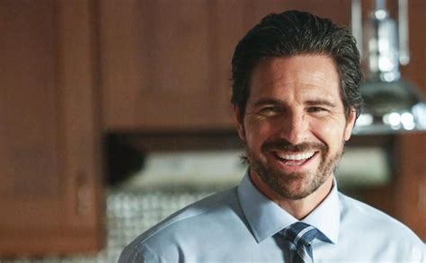 One Day At A Time Season 2 Ed Quinn To Recur Love My Man Popular