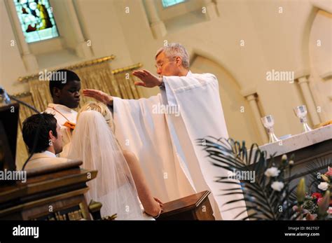 Wedding Church Ceremony Priest Hi Res Stock Photography And Images Alamy