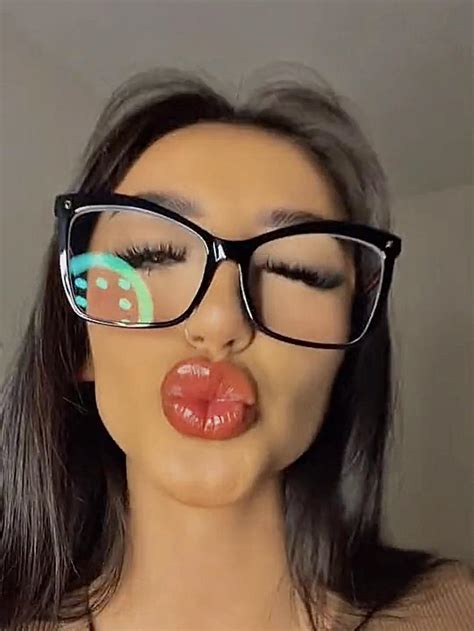 Cum On Lips Needed Rpouting