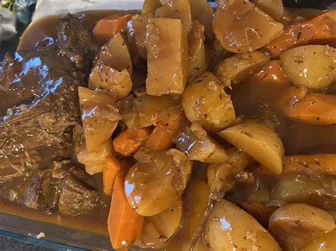 I season the meat with a simple seasoning mixture of salt and pepper. Instant pot pot roast : instantpot