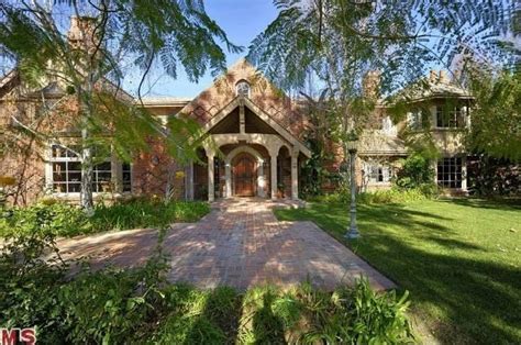 Celebrity Real Estate Purchase Britney Spears Former Leased Home In Hidden Hills San