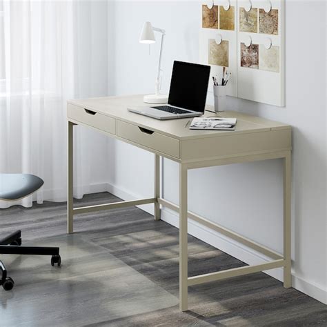 As a classic piece of furniture (good looking and practical), these units help you create a functional and beautiful place to work, study and pursue your hobbies. ALEX Schreibtisch - beige - IKEA Schweiz