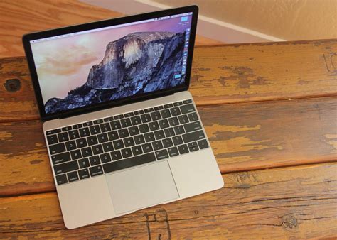 Review The New 12 Inch Macbook Is A Laptop Without An Ecosystem