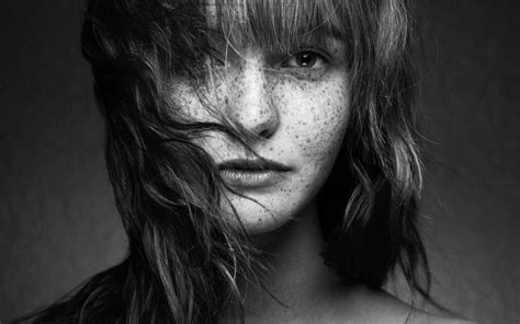 Beauty Portrait Photo Girl Freckled Wallpaper 1920x1200