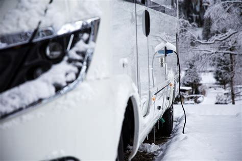 how to go rv camping in the winter according to rv experts