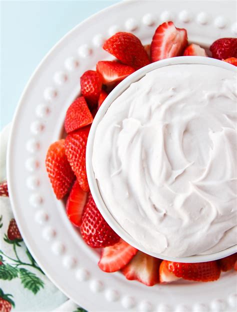 3 Ingredient Strawberry Fluff Marshmallow Fruit Dip A Pretty Life In The Suburbs