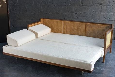 Convertible Trundle Daybed At 1stDibs
