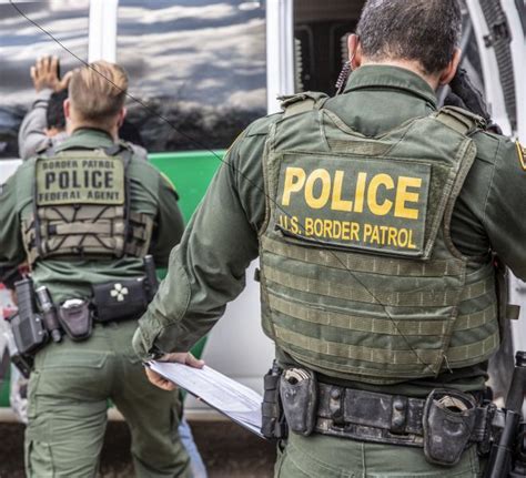 Us Border Patrol Apprehends Dozens Of Migrants At Stash Houses The