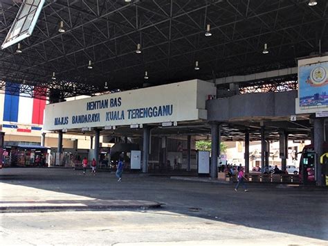 Pusat khidmat masyarakat parlimen kuala terengganu hari ini menyerahkan sumbangan keperluan asas kepada persatuan penjaja d.an peniaga kecil melayu terengganu, cawangan kompleks hentian bas. Kuala Terengganu Bus Terminal (MBKT) | BusOnlineTicket.com