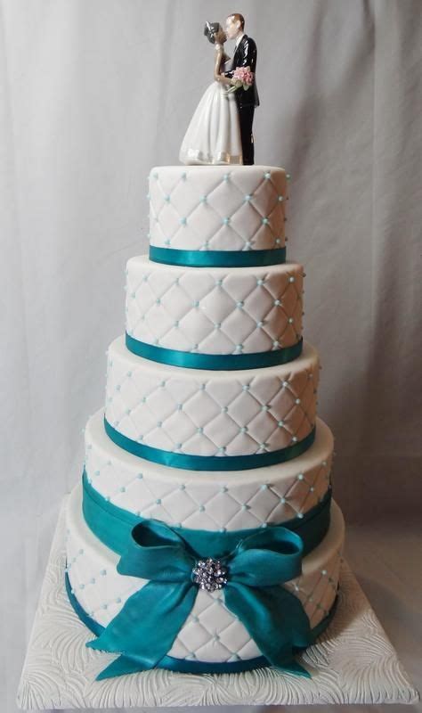 From southern styled simple wedding cakes to rustic wedding cakes with a dash of loveliness, check out our top 7 sweet and simple wedding cake wedding cake, purple flowers instead of pink. Stylish turquoise wedding cake. | Turquoise wedding cake ...