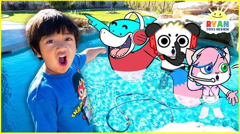 Get major trick points when you bring home the ryan's world combobunga my son loves ryan's world and combo panda is his favorite. Ryan plays Hide and Seek with VTubers Combo Panda, Big Gil ...