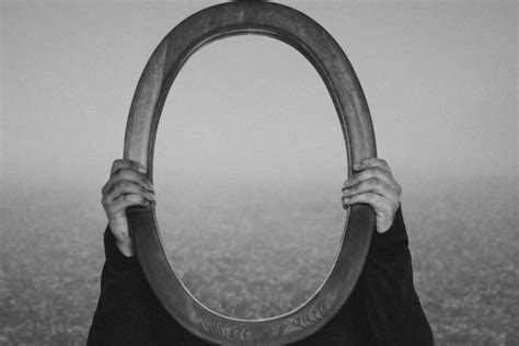 le miroir magique un redoutable objet de fascination wemystic france