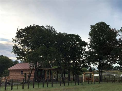 While every log home is customized for each client, the standard package materials are consistent. Secluded Log Cabin Rental in Oklahoma | Glamping Hub