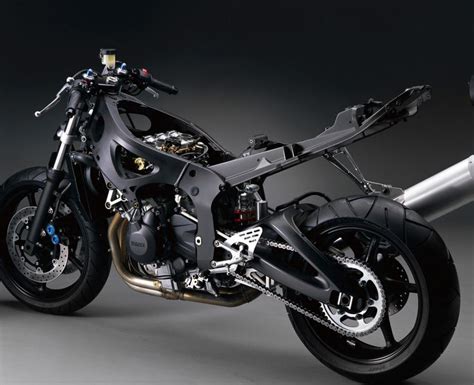 Gotta say yamaha didn't disappoint with its updated r6. La R6 inaugure la fonderie CF (2003) | Yamaha Community