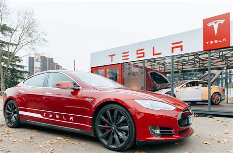 Tesla Becomes The Most Valuable Car Company In The Us Overtaking Gm