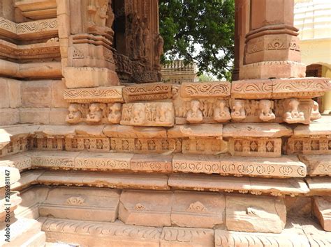 Parsvanath Adinath Shanti Nath Eastern Group Of Temples Khajuraho