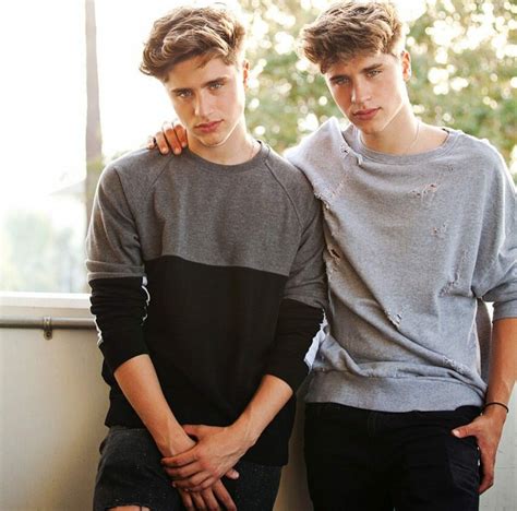 The Martinez Twins They Re Perfect Martenez Twins Cute Twins Dolan Twins Twin Brothers