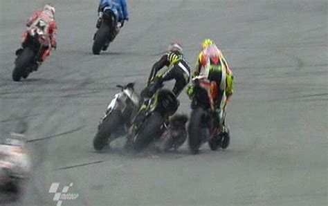 Images Of Marco Simoncellis Accident In Malaysia