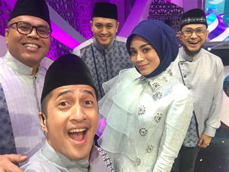 Uyaina arshad berasal dari malaysia. 7 Potret Cantik Uyaina Arshad Host Aksi Asia 2018 Asal ...