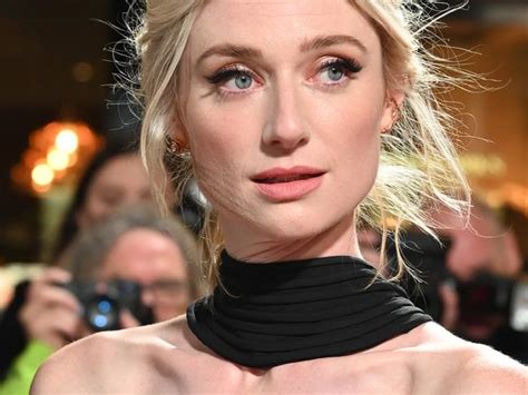 The Crown Diana Actress Elizabeth Debicki Opens Up On Steamy Scenes And Her Rising Career